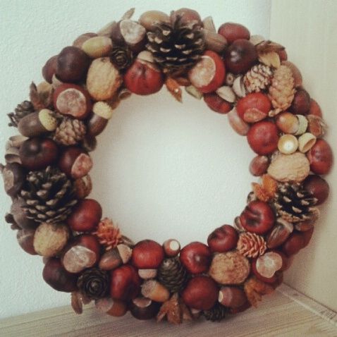 Chestnut and Pinecone Wreath