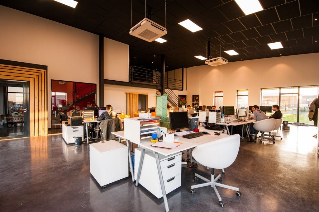 Office Interior Designer Santa Monica: How Smart Workplace Design Improves Productivity and Employee Well-Being
