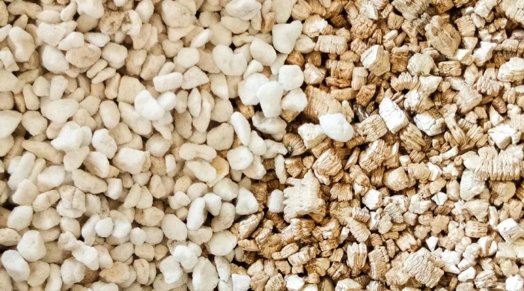 Similarities Between Perlite and Vermiculite