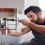 Navigating Plumbing Emergencies in the UK: Expert Insights on When to Contact Professional Help and When to DIY