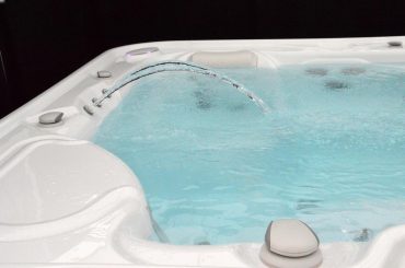 The Best Benefits of a Whirlpool Bath for Your Home