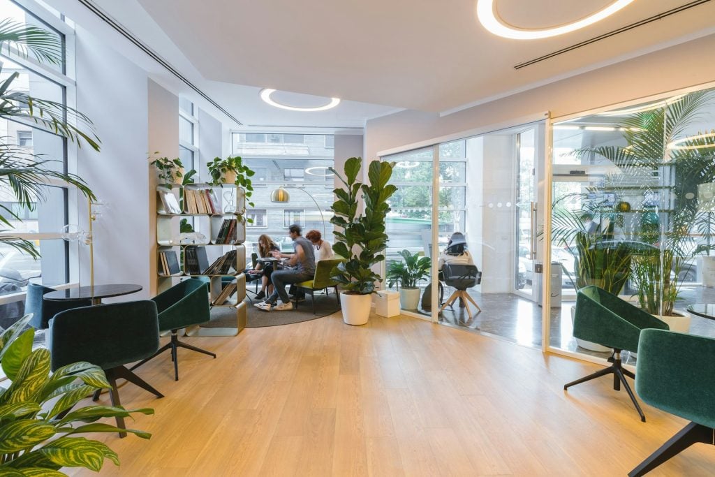 The Benefits of Hiring Local Experts for Office Removals in London