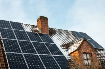 Do Solar Panels Work In Winter? What You Need To Know