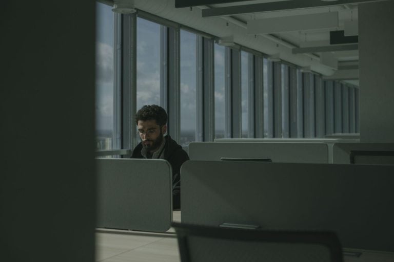 The Smarter Way to Set Up Your Office: From First Desk to Full Floor