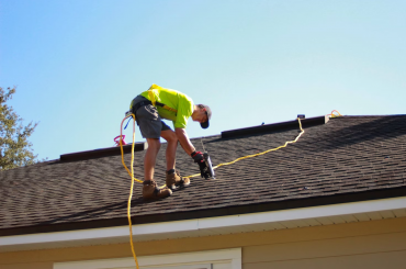 The Roofing Dilemma: Why Trusting a Pro Contractor is Your Best Bet